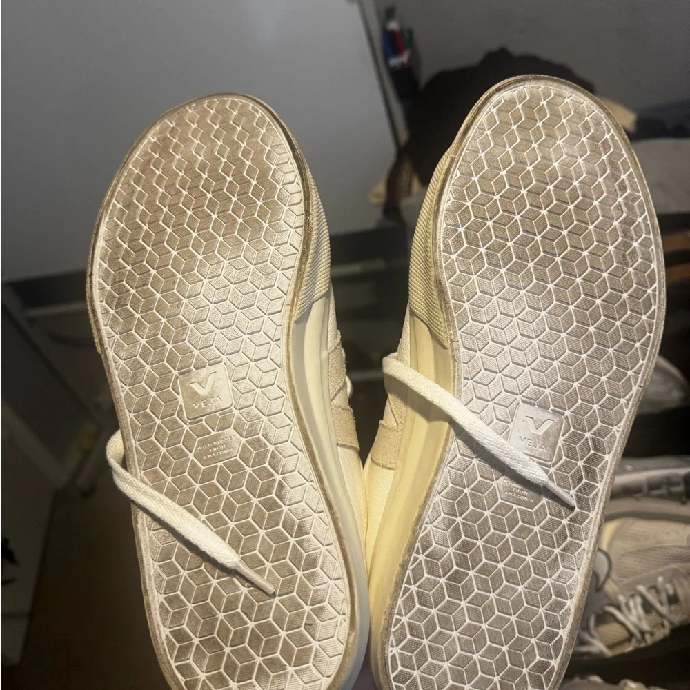 Veja Cream and White Sneakers - Picture 2 of 2